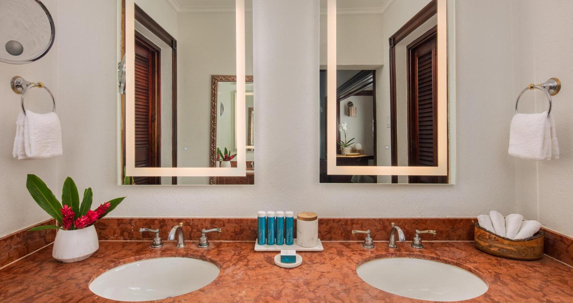 Sandals Royal Plantation All Inclusive - Couples Only (Adults Only) Ocho Rios Exterior photo