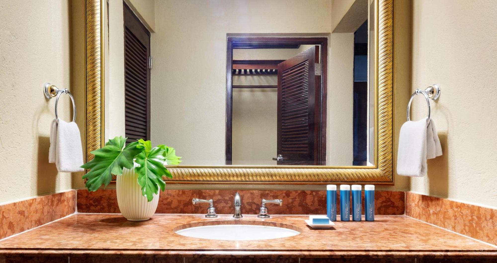 Sandals Royal Plantation All Inclusive - Couples Only (Adults Only) Ocho Rios Exterior photo